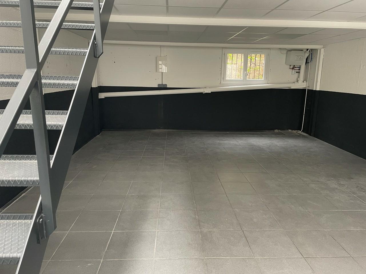 Local d'activité Vénissieux 866m² Location local d'activité Vénissieux Rhône OLACT2203755 10